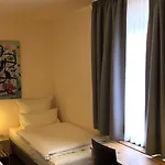 Otel Loens Garni Garbsen