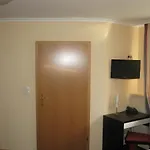 Loens Garni 3* Garbsen