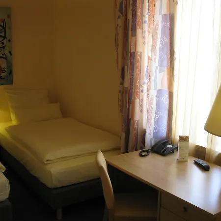 Hotel Loens Garni 3*